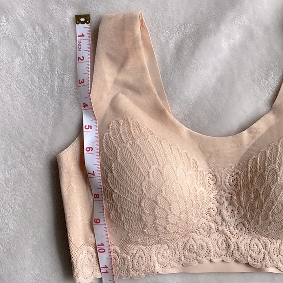 NWT: Comfort Form, Wireless Bra! - Picture 4 of 5